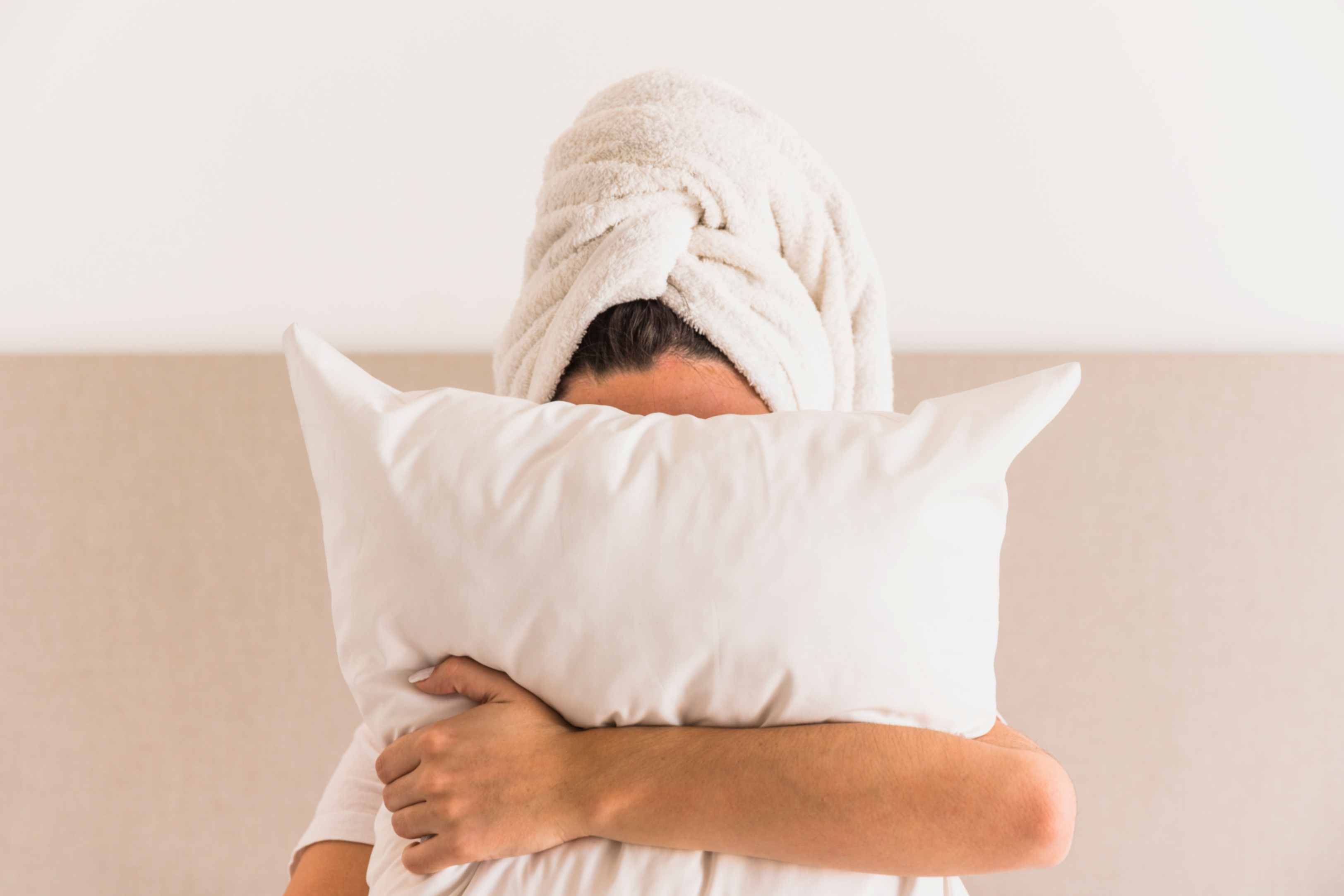 5 Best Goose Down Pillows in the UK